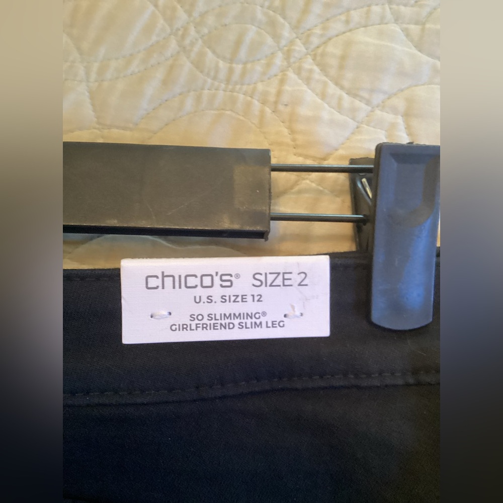 Chico’s So-Slimming Crop Jean-Black (12) 2 - Picture 7 of 8